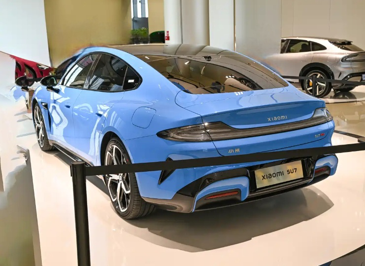 新款小米SU7
