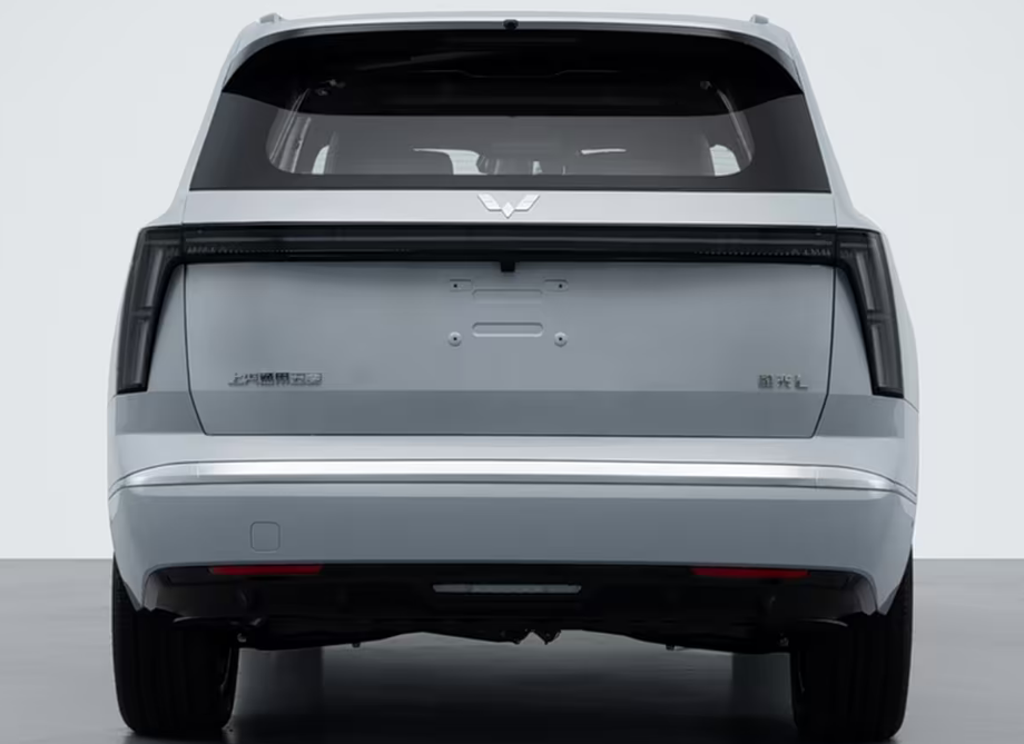 五菱星光L将于4月10日亮相 定位中大型SUV/提供5座和6座版本