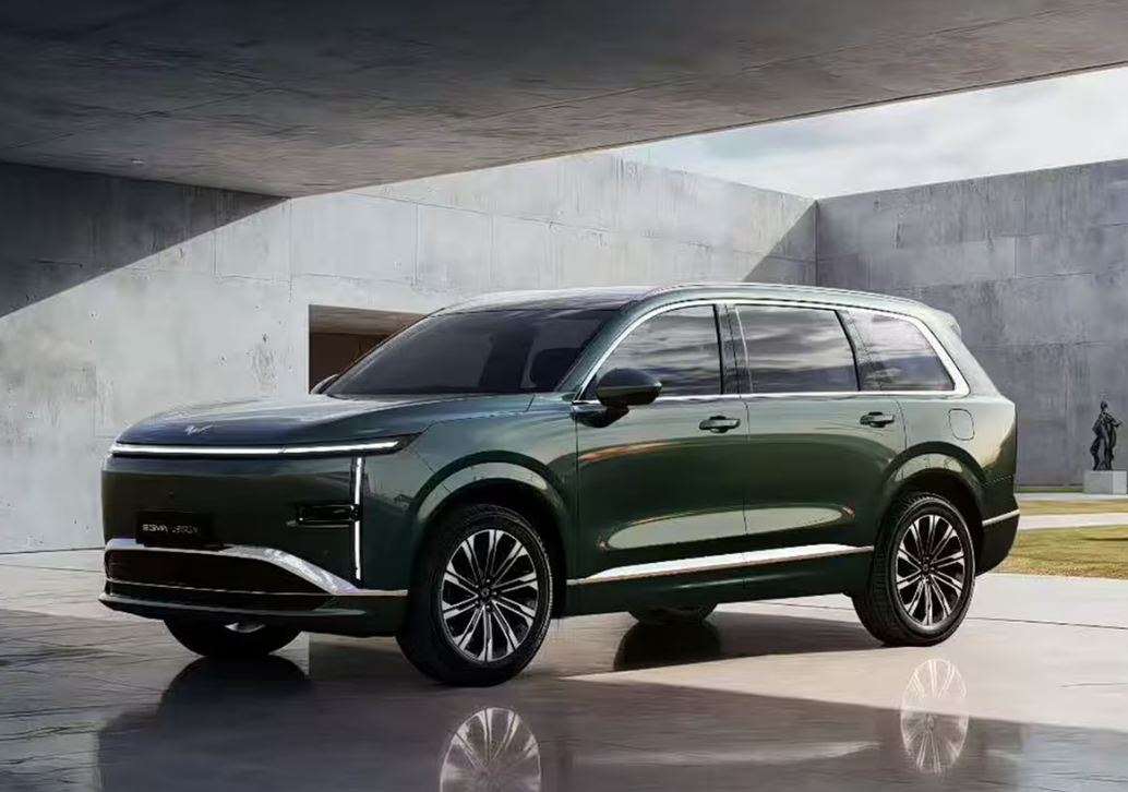 五菱星光L将于4月10日亮相 定位中大型SUV/提供5座和6座版本