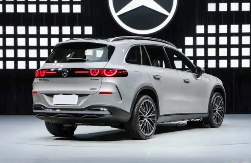 全新奔驰纯电GLC SUV