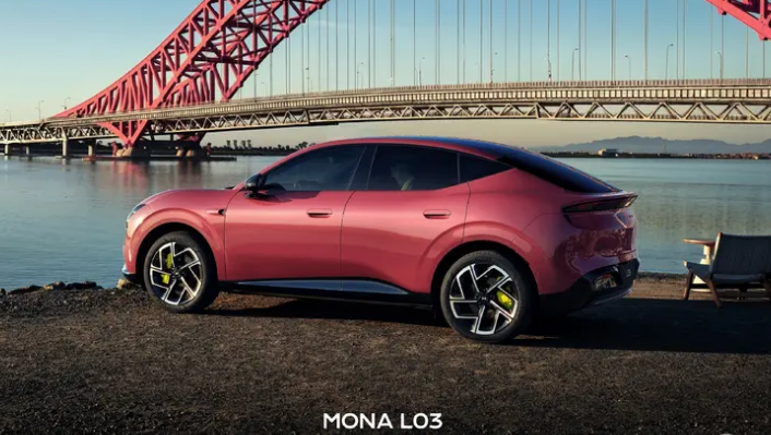 小鹏MONA L03内饰官图 将于7月正式发布