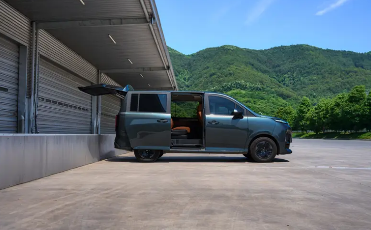 鑫源向上V6正式上市 售价区间6.98-9.48万元